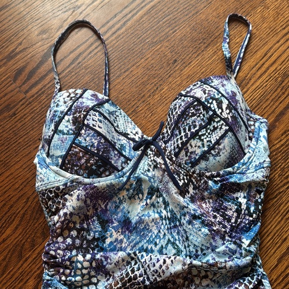 Spanx Blue Python Nile Bra-llelujah Underwire One Piece Swimsuit. 8 B/C - Picture 5 of 9